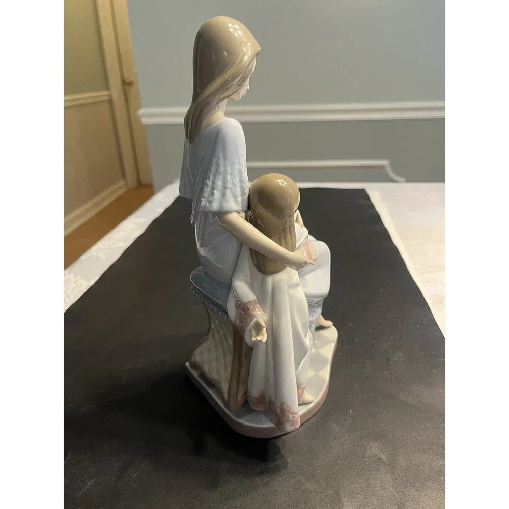 Lladro #5457 BEDTIME STORY Figurine Mother Daughter PERFECT CONDITION!